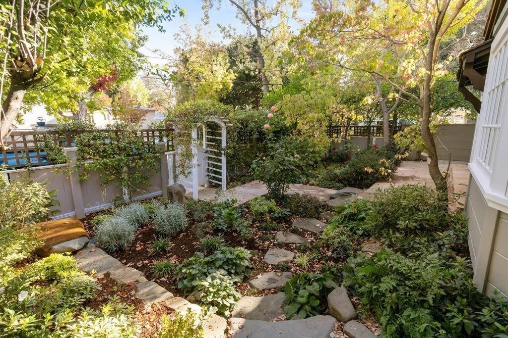 Luxury Home Next To Stanford University Palo Alto Bagian luar foto